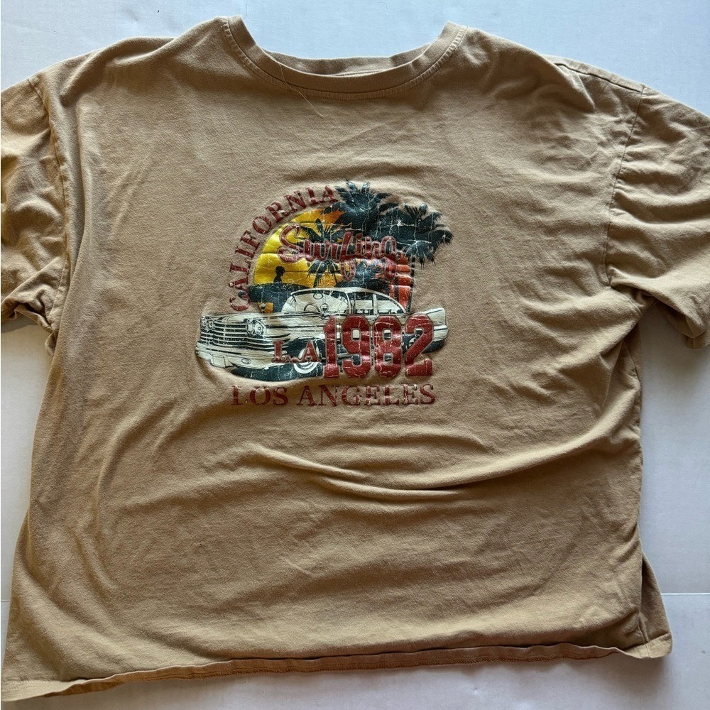 Shein Beige 'California Surfing'‎ Pullover Tee, 1982 Men's Large T-shirt